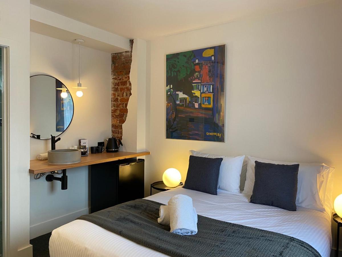 The Astor Hotel Motel Goulburn Bagian luar foto